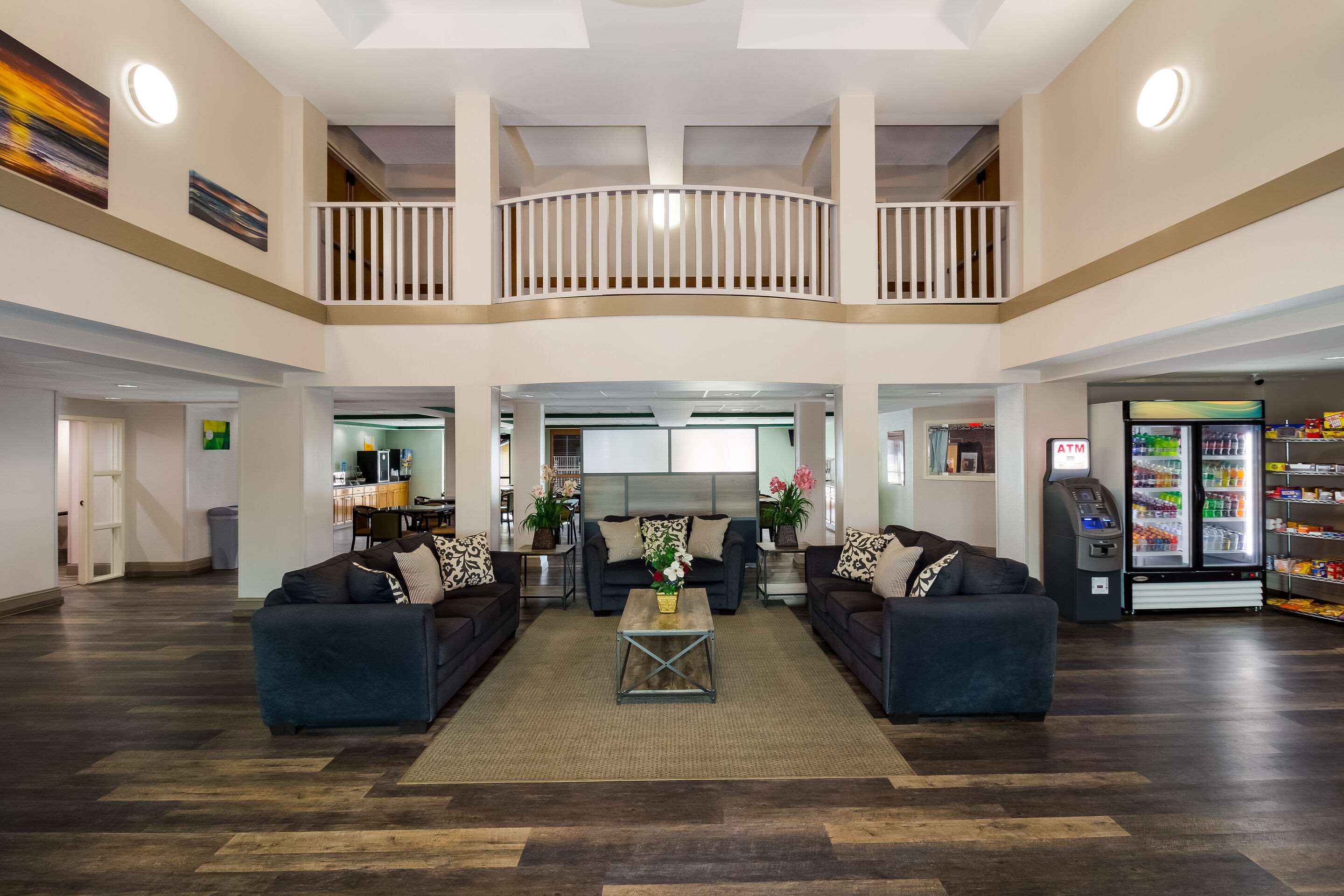 Lobby with sitting area | Quality Inn & Suites North Myrtle Beach