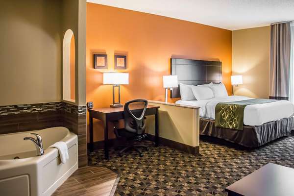 Suite - Comfort Suites Bluffton
