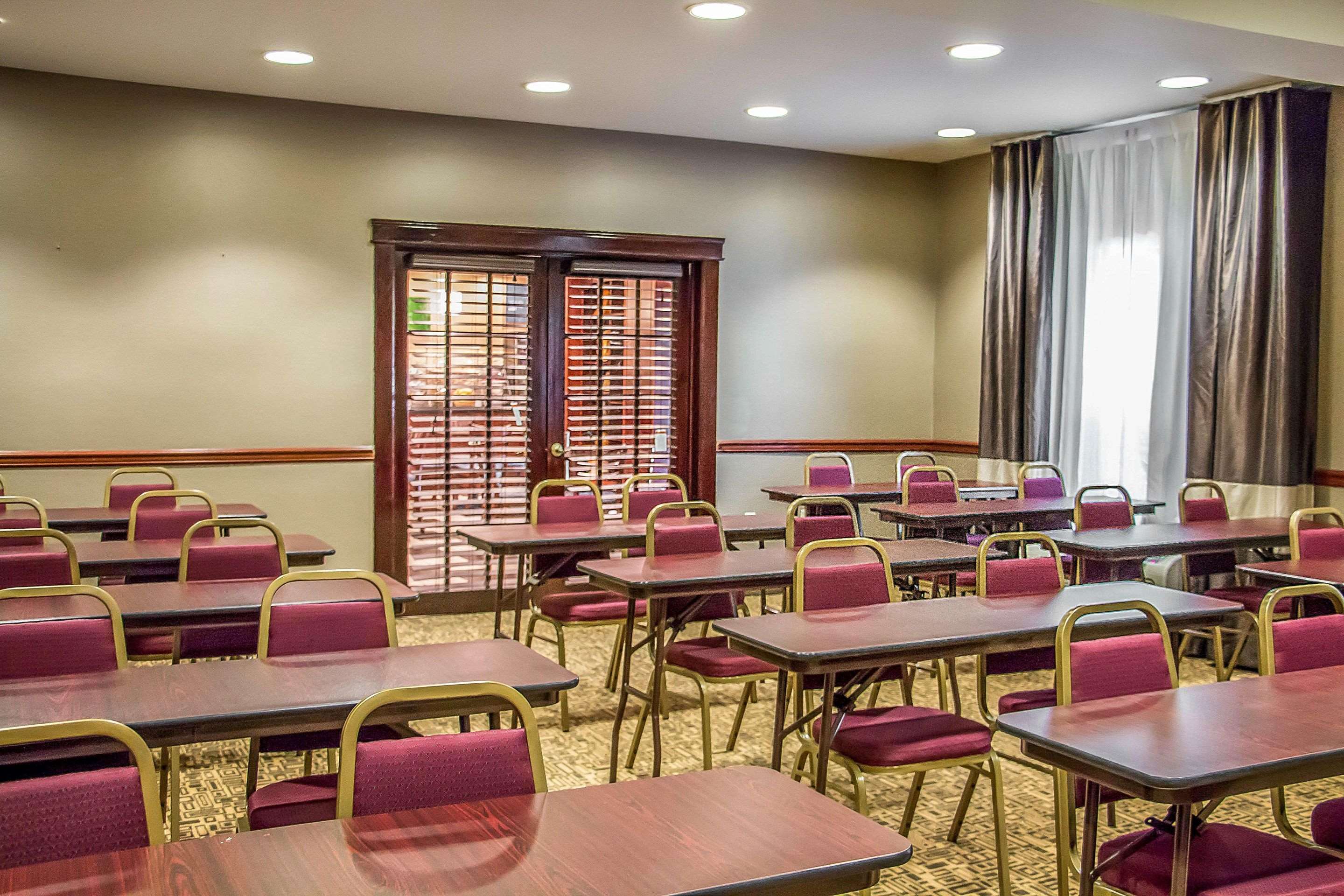 Meeting room with classroom-style setup