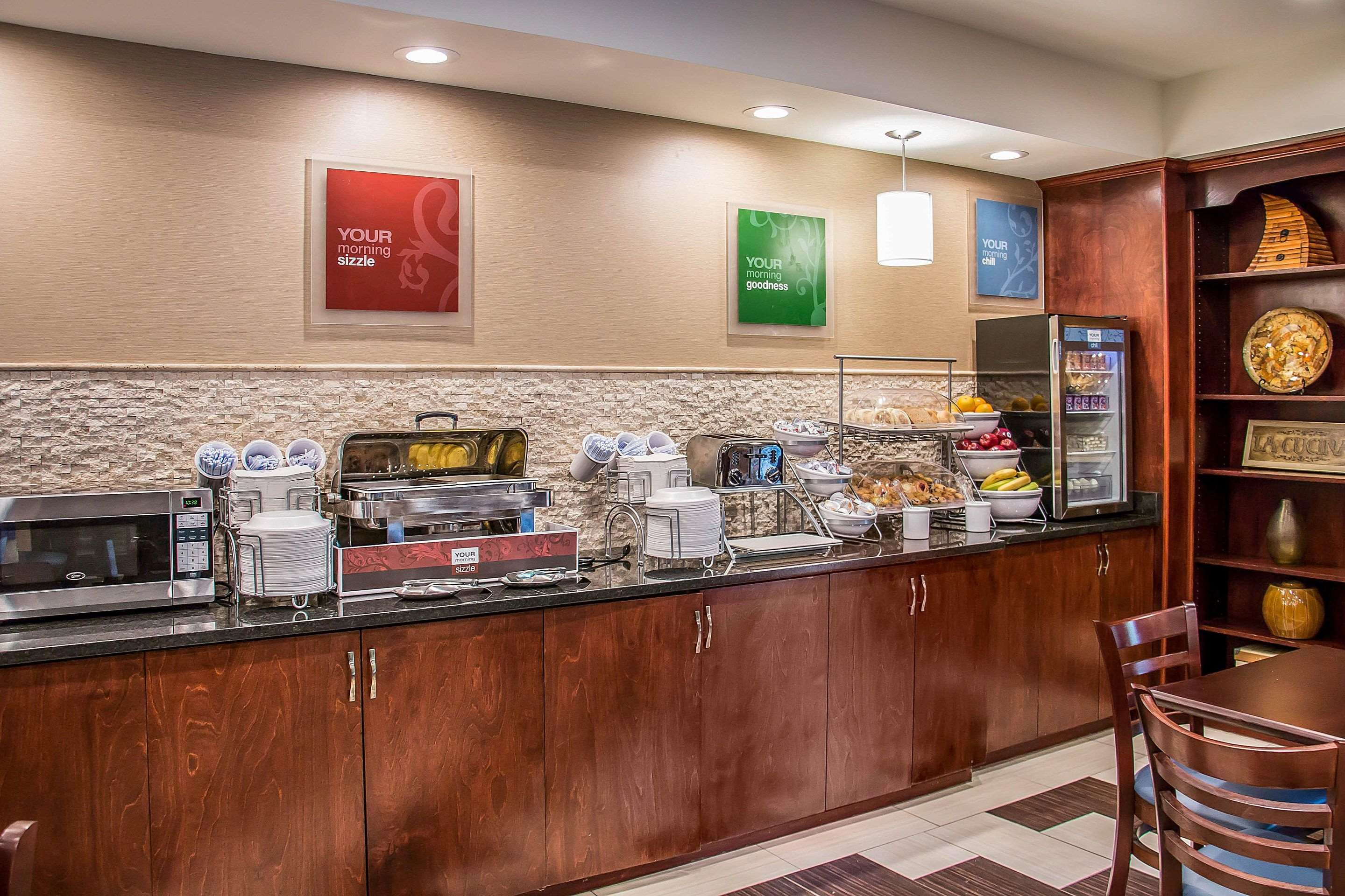 Free hot breakfast