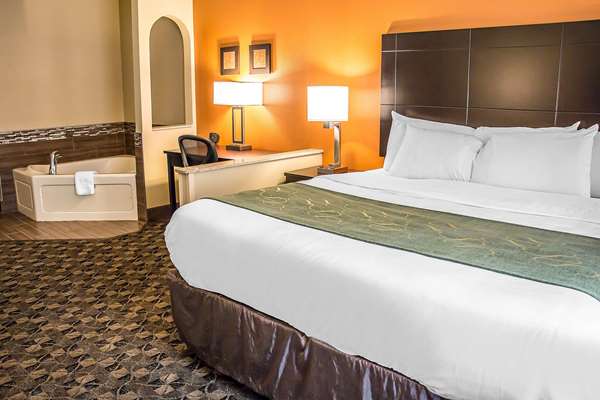 Suite - Comfort Suites Bluffton