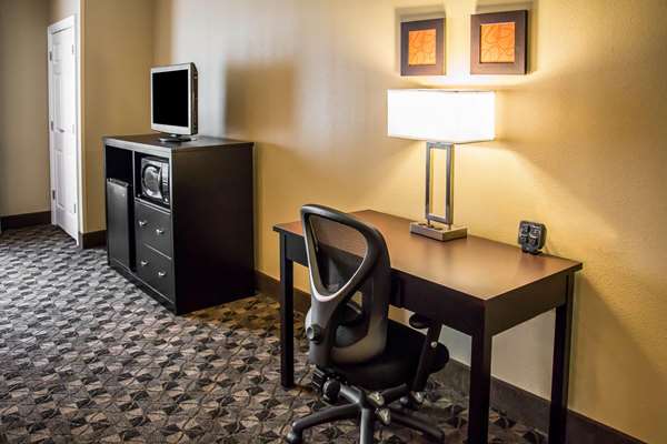 Suite - Comfort Suites Bluffton