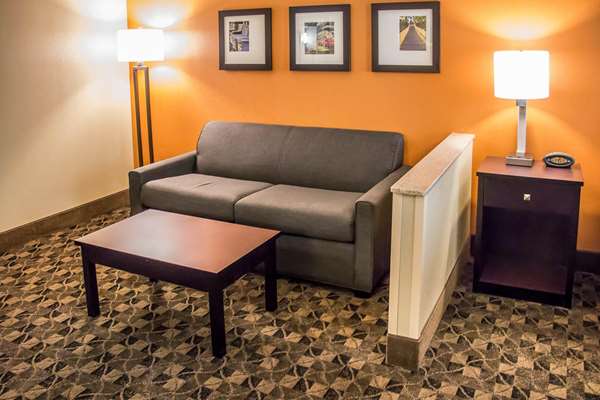 Suite - Comfort Suites Bluffton