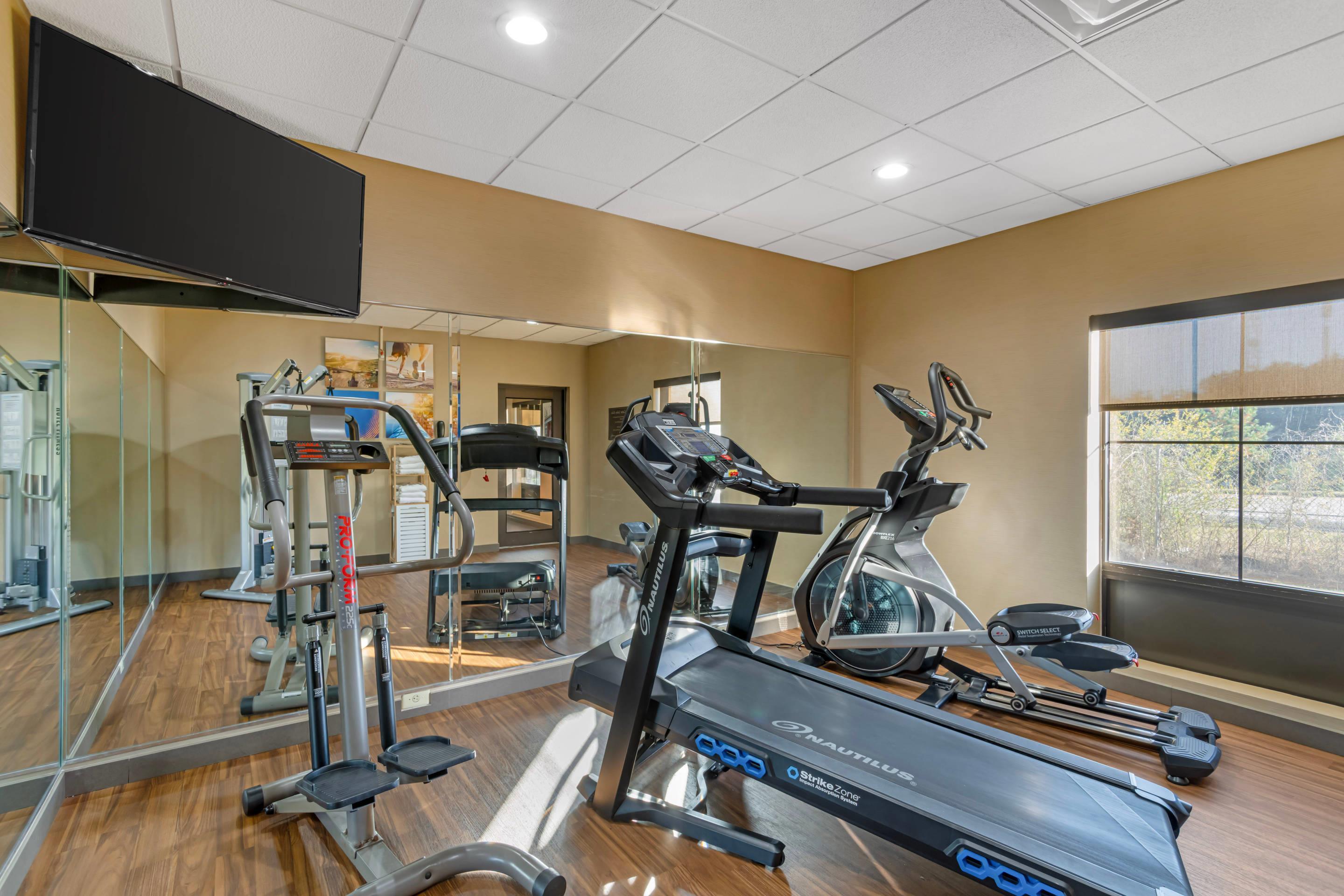 Fitness center | Comfort Inn & Suites at I-85