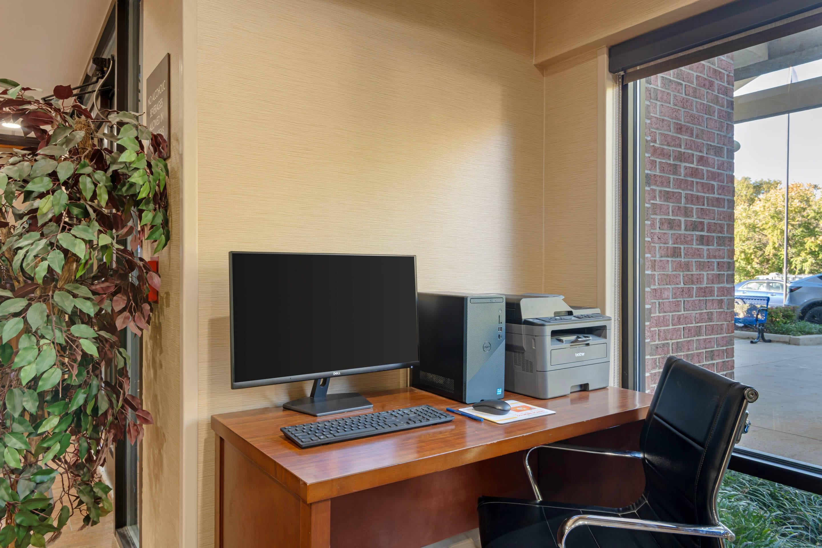Business center | Comfort Inn & Suites at I-85