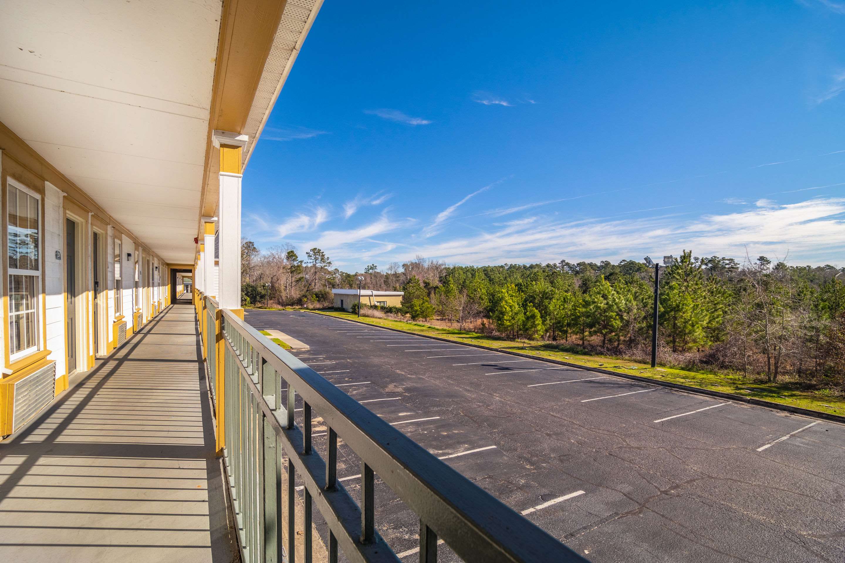 Hotel exterior | Quality Inn & Suites