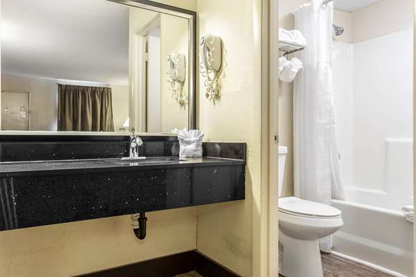  - Quality Inn Goose Creek