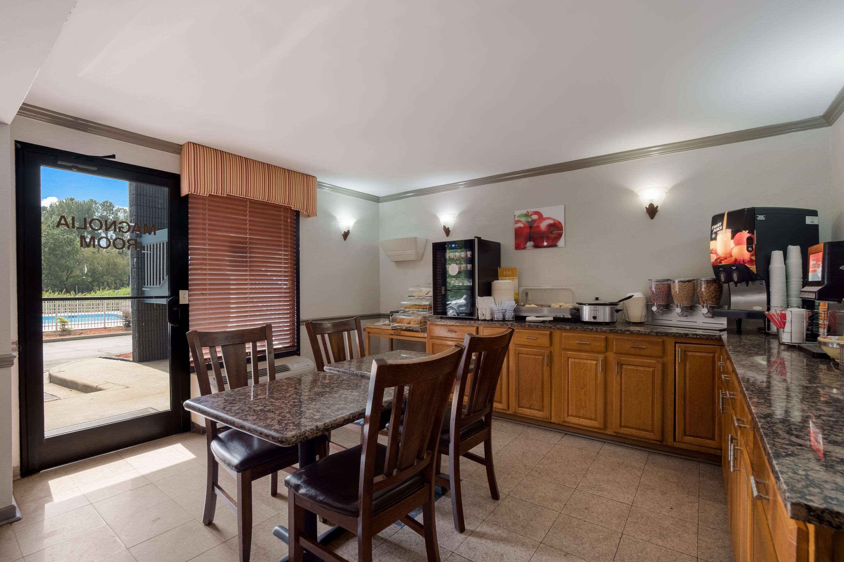 Breakfast area