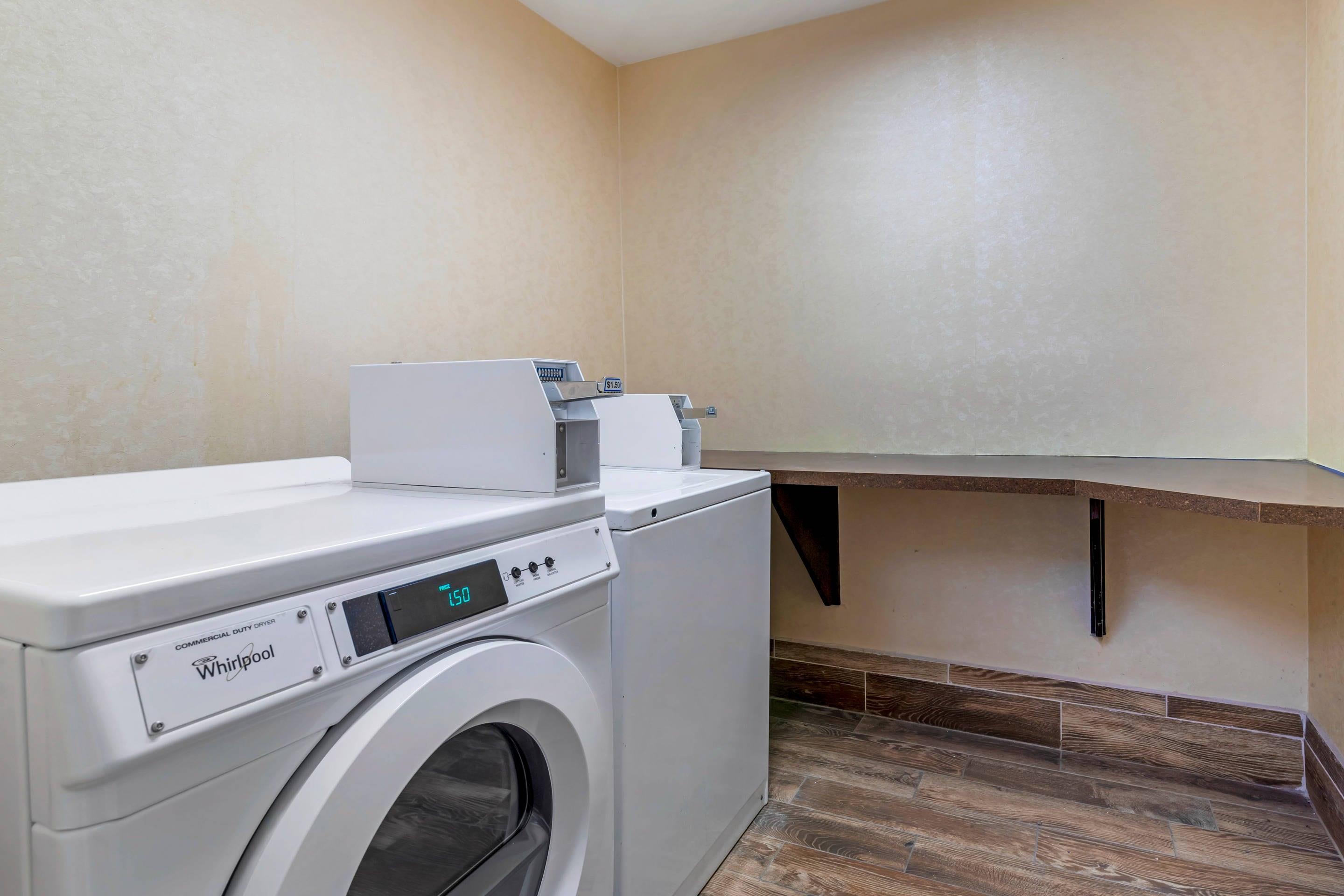 Guest laundry facilities | Comfort Suites near MCAS Beaufort