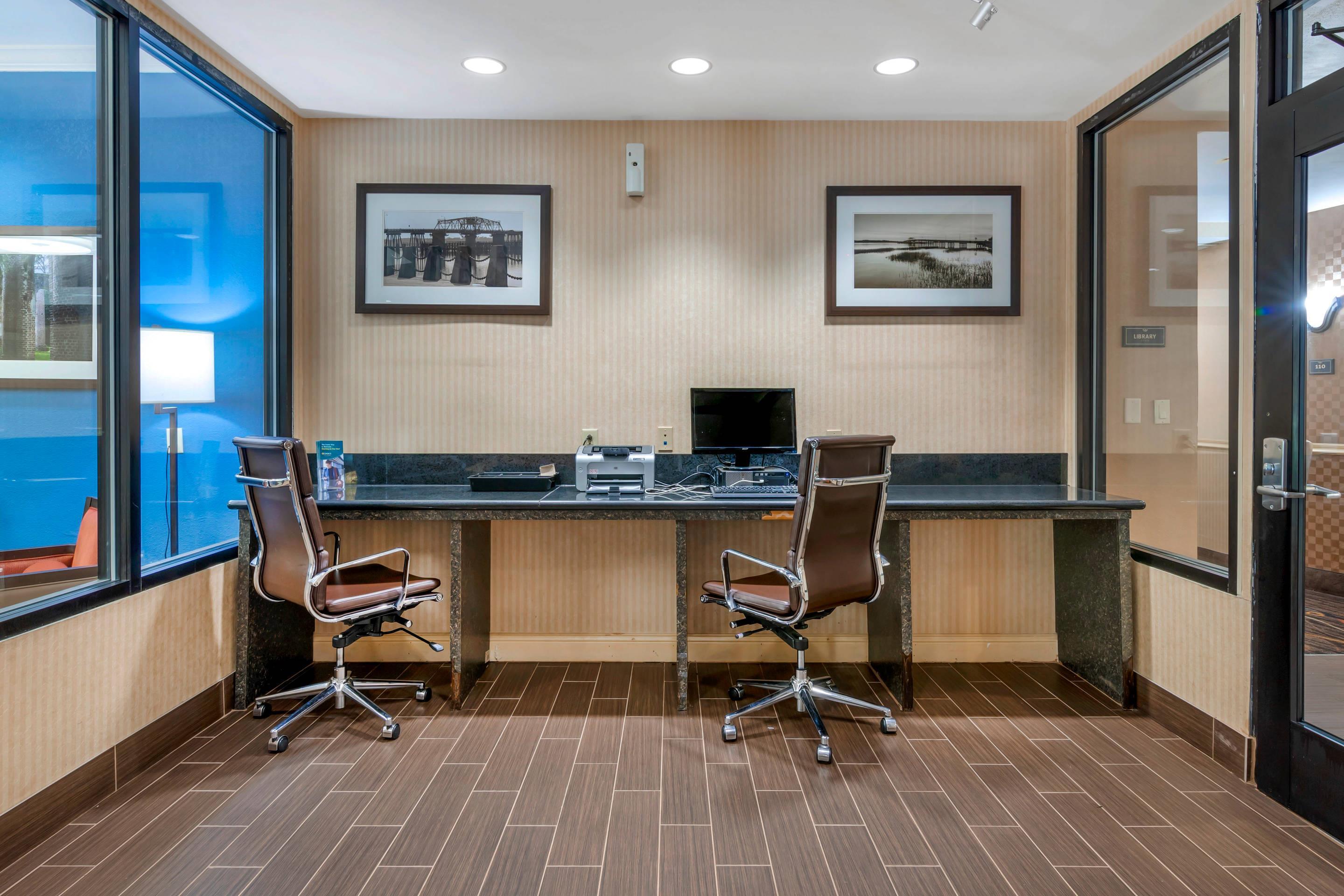 Business center | Comfort Suites near MCAS Beaufort