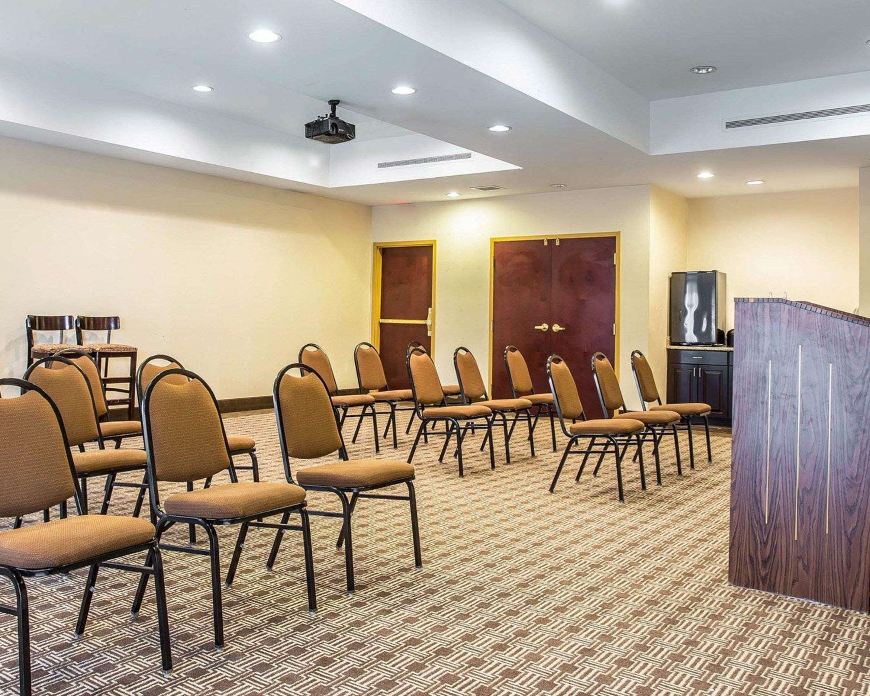 Meeting room with classroom-style setup
