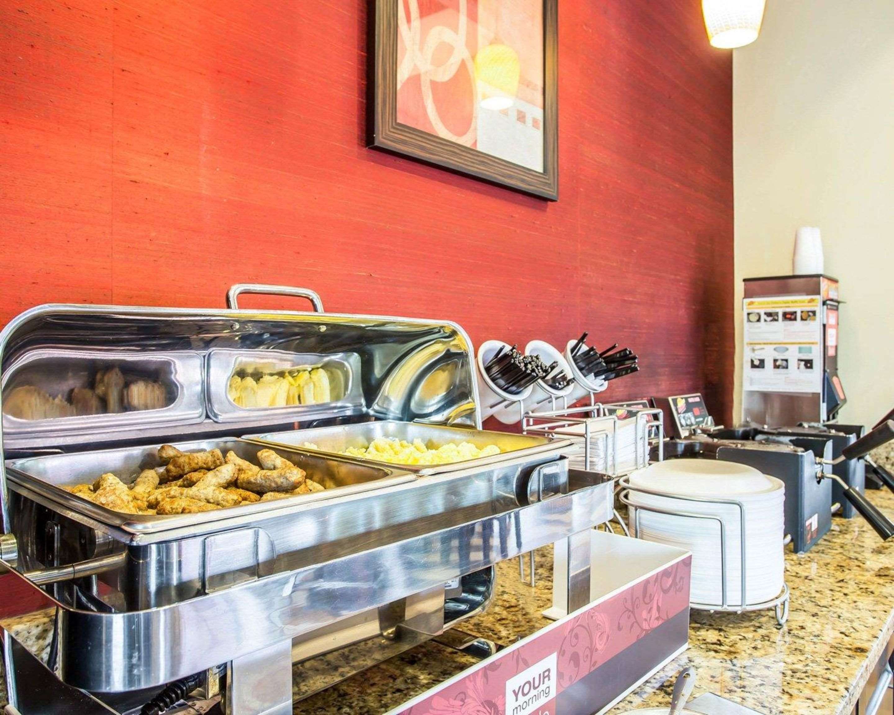 Free hot breakfast
