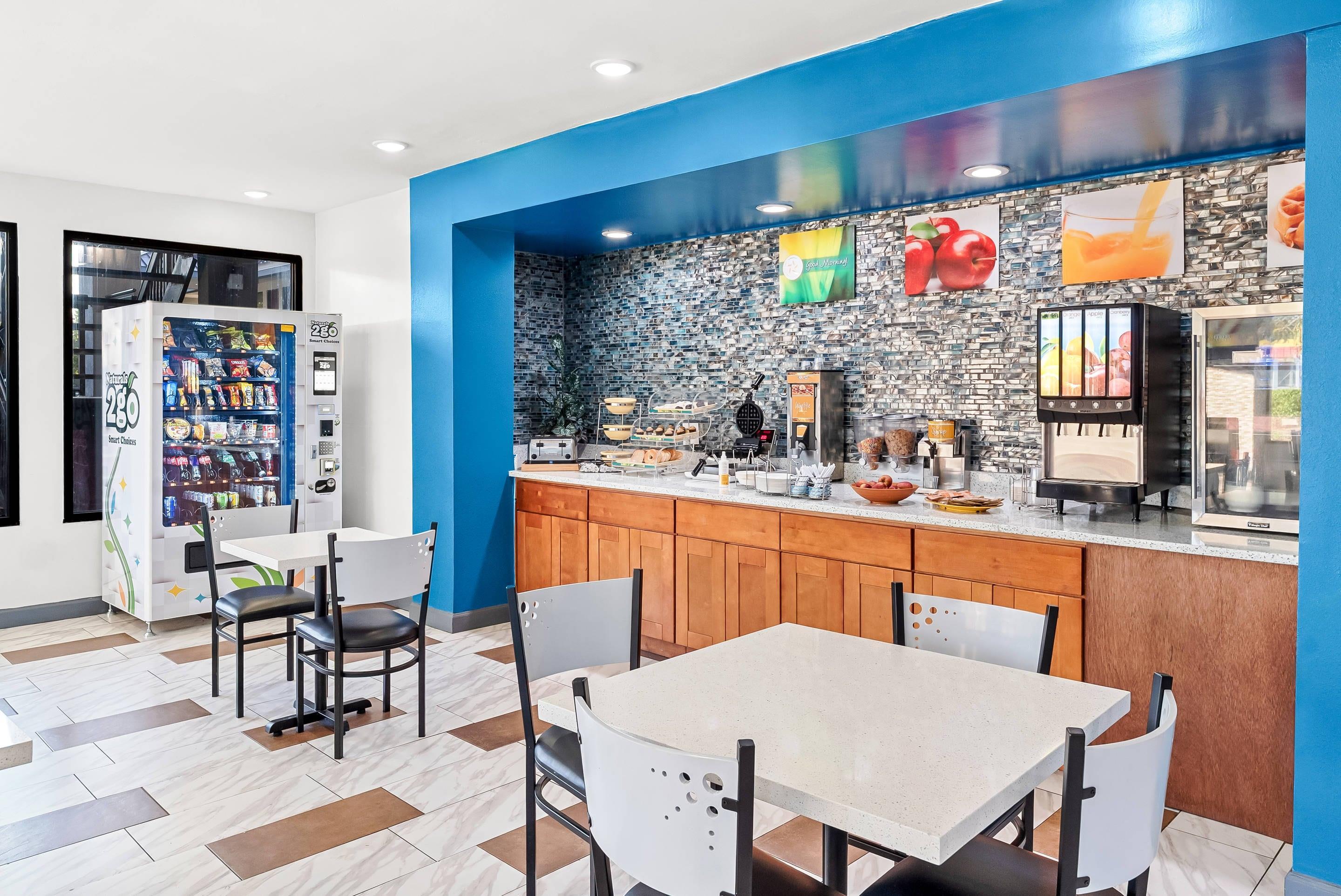 Breakfast area | Quality Inn Aiken