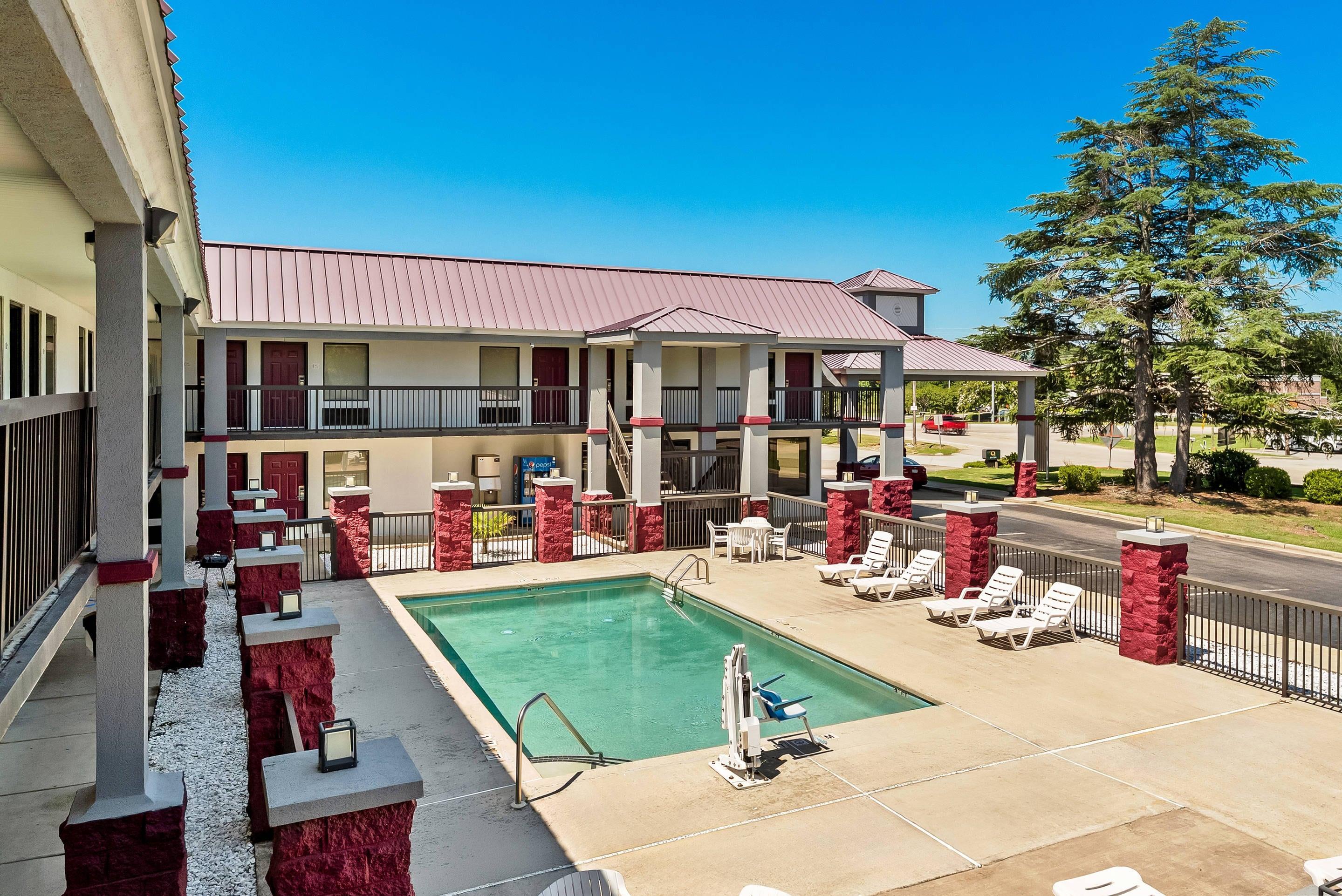 Outdoor pool | Quality Inn Aiken