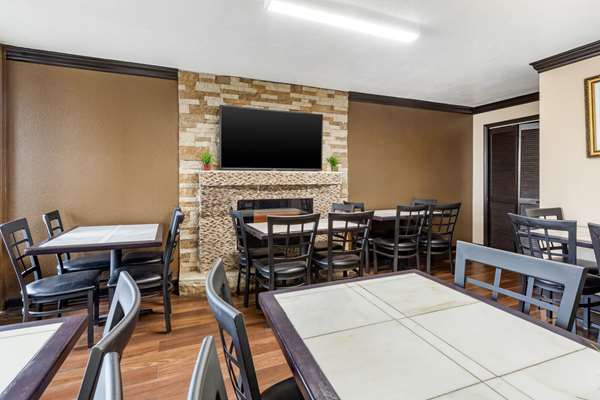 Amenities - Econo Lodge Rock Hill - I-77, Exit 82