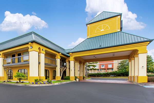 Exterior view - Quality Inn & Suites Civic Center Florence - I-95, Exit 160