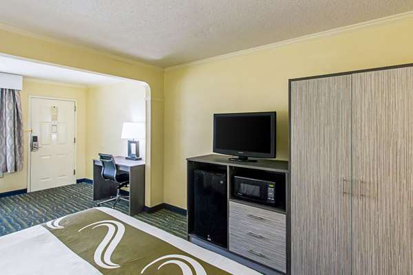  - Quality Inn & Suites Civic Center Florence - I-95, Exit 160