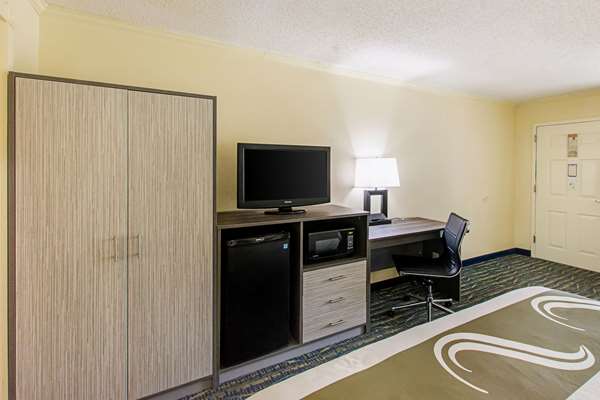  - Quality Inn & Suites Civic Center Florence - I-95, Exit 160