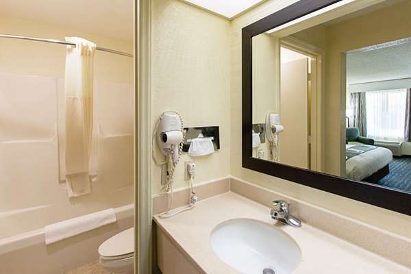  - Quality Inn & Suites Civic Center Florence - I-95, Exit 160