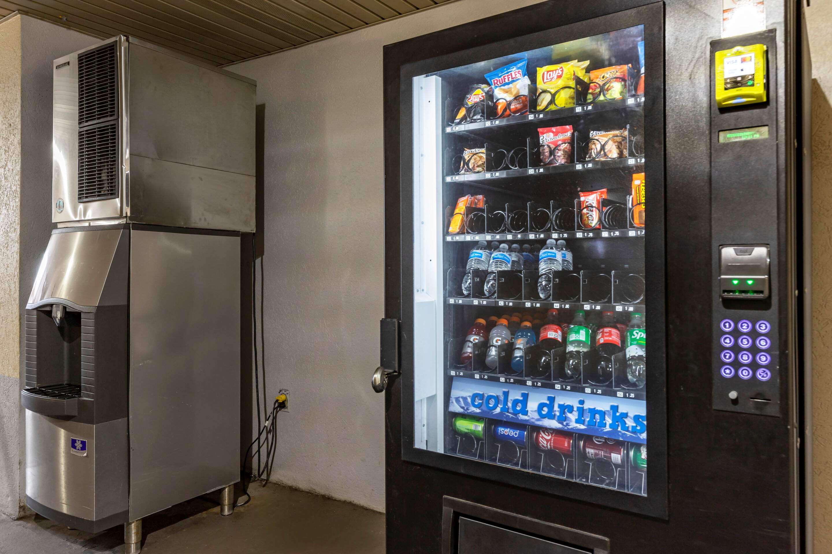 Hotel vending area | Quality Inn & Suites Ft. Jackson Maingate