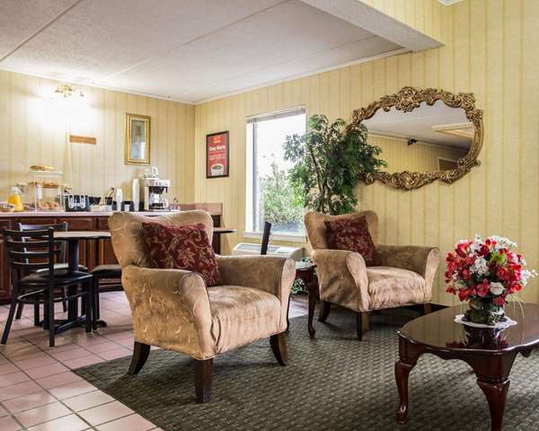  - Econo Lodge Inn & Suites Lugoff
