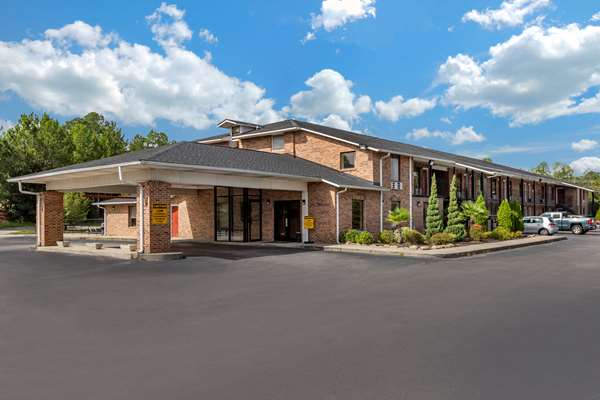 Exterior view - Econo Lodge Inn & Suites Lugoff