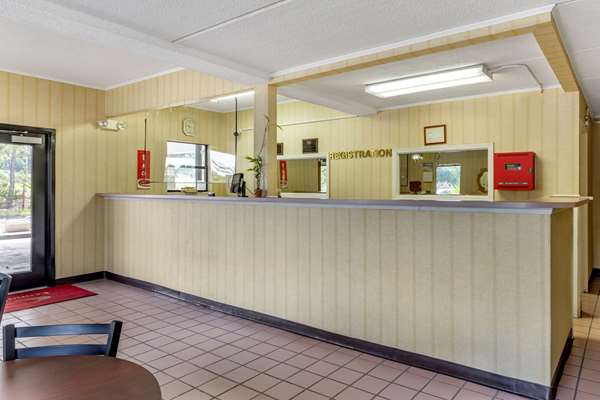  - Econo Lodge Inn & Suites Lugoff