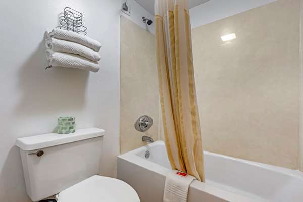  - Econo Lodge Inn & Suites Lugoff