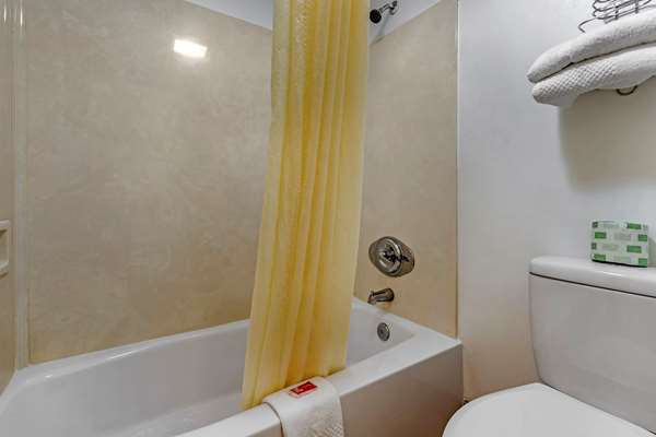  - Econo Lodge Inn & Suites Lugoff