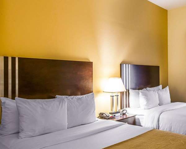  - Comfort Suites Simpsonville - I-385, Exit 26