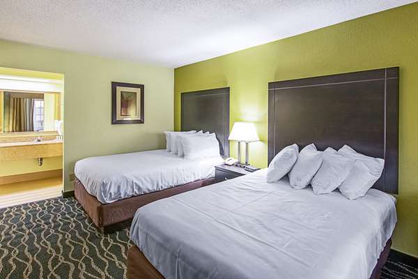 Suite - Clarion Inn Airport West Columbia - I-26, Exit 111B