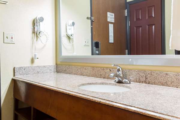  - Comfort Inn Columbia - I-26, Exit 108A