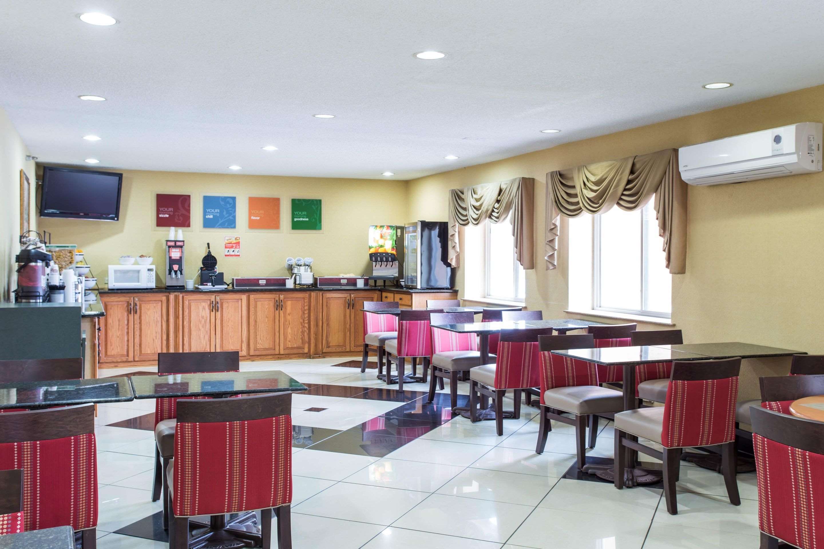 Breakfast room