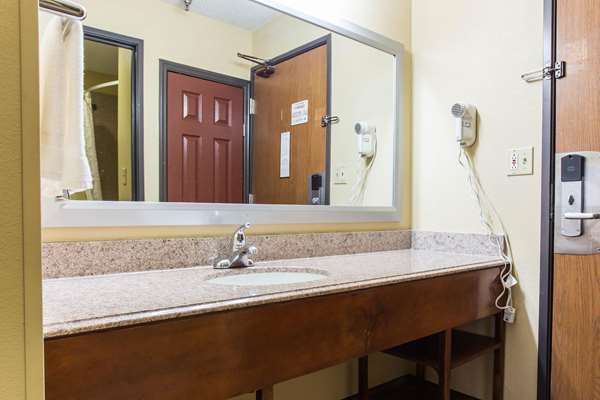  - Comfort Inn Columbia - I-26, Exit 108A