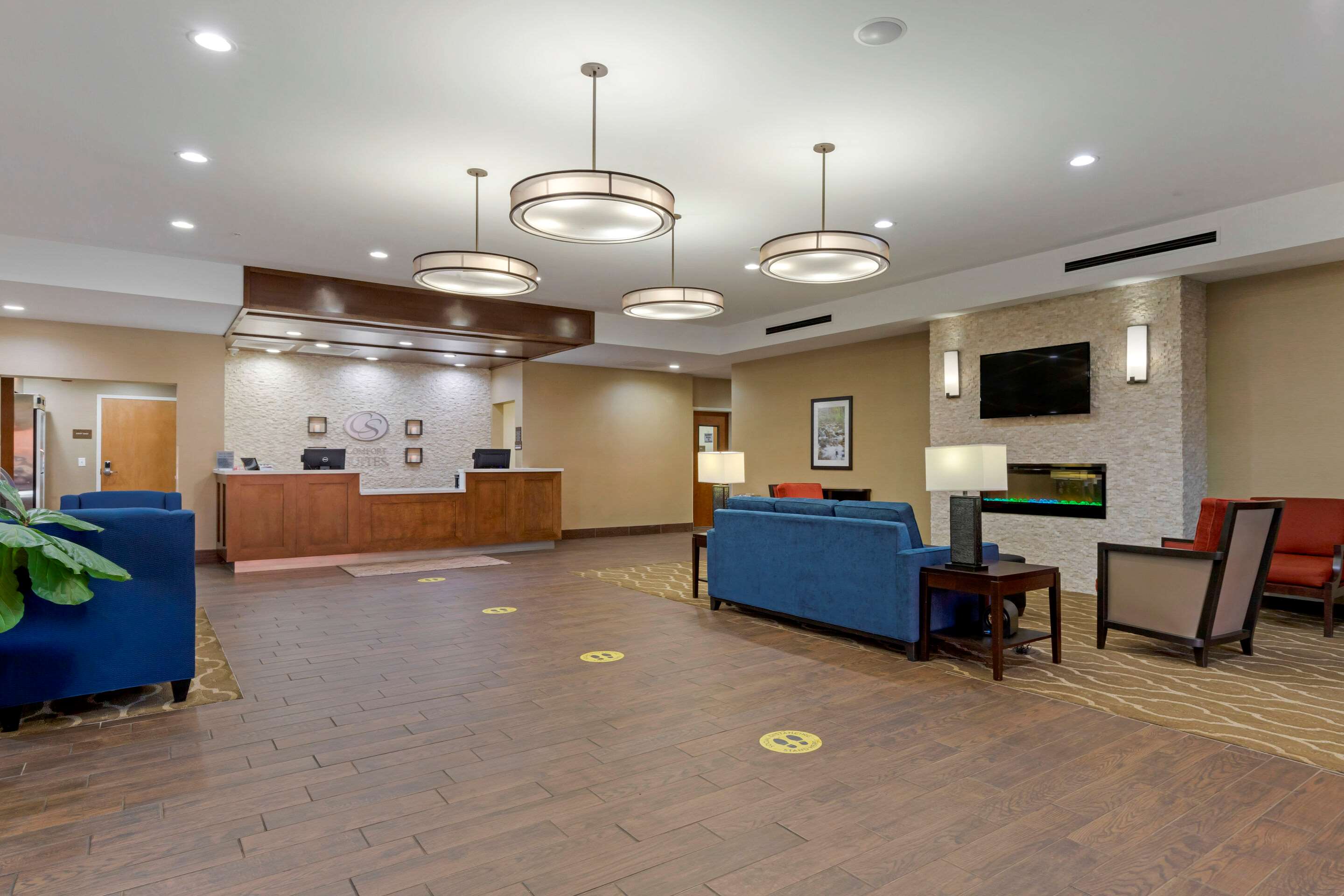Lobby | Comfort Suites Greenville South