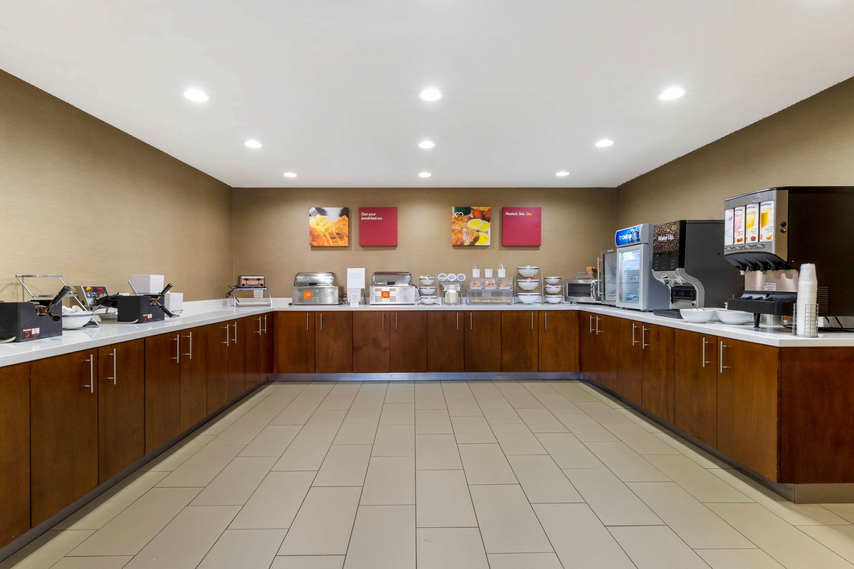 Breakfast area | Comfort Suites Greenville South