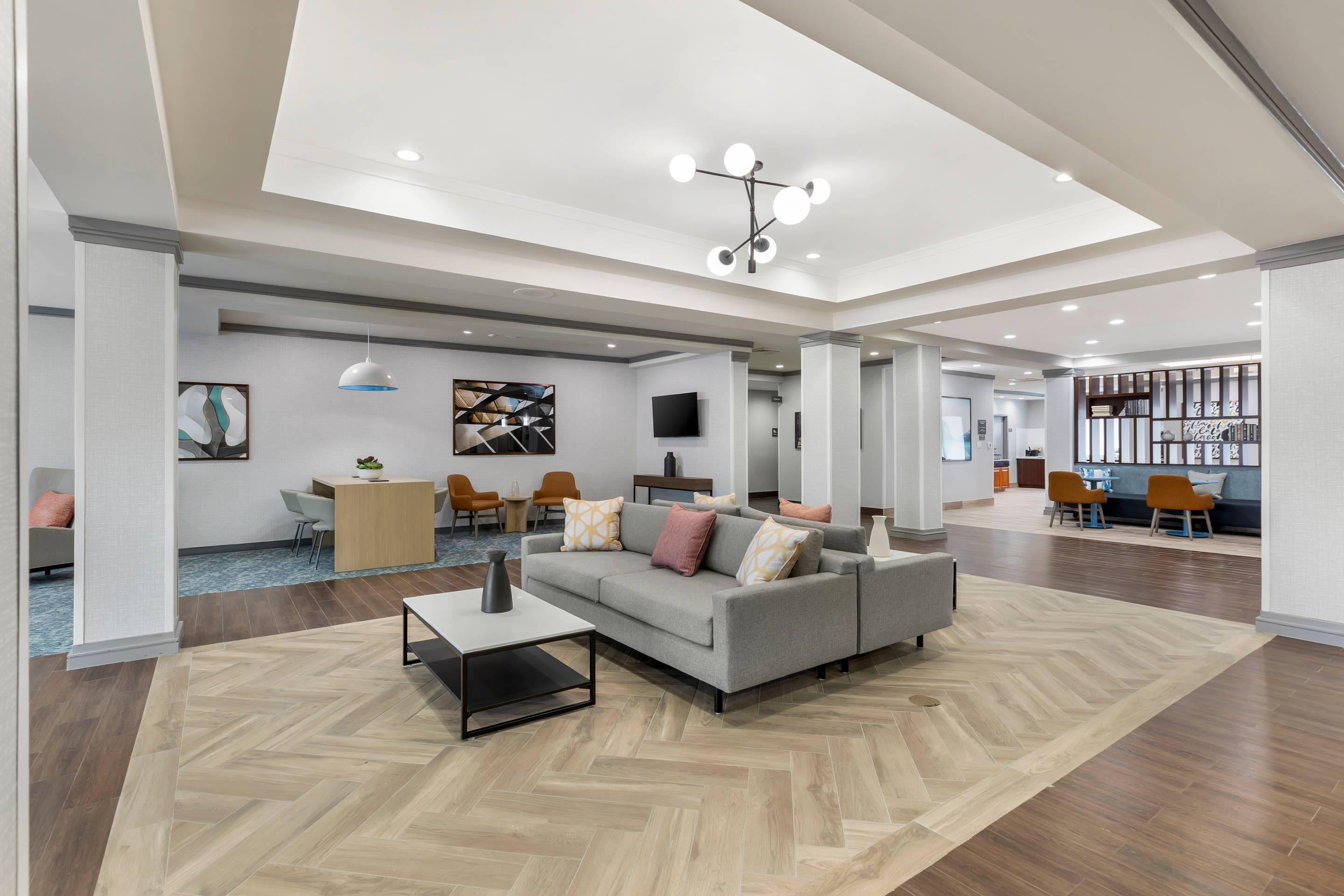 Hotel lobby | Comfort Inn & Suites