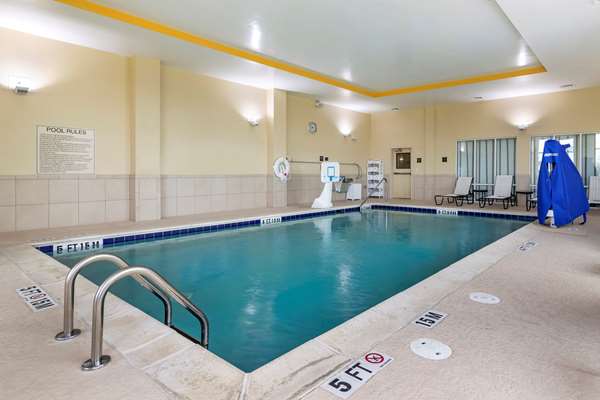 Pool - Comfort Suites Florence - I-95, Exit 164