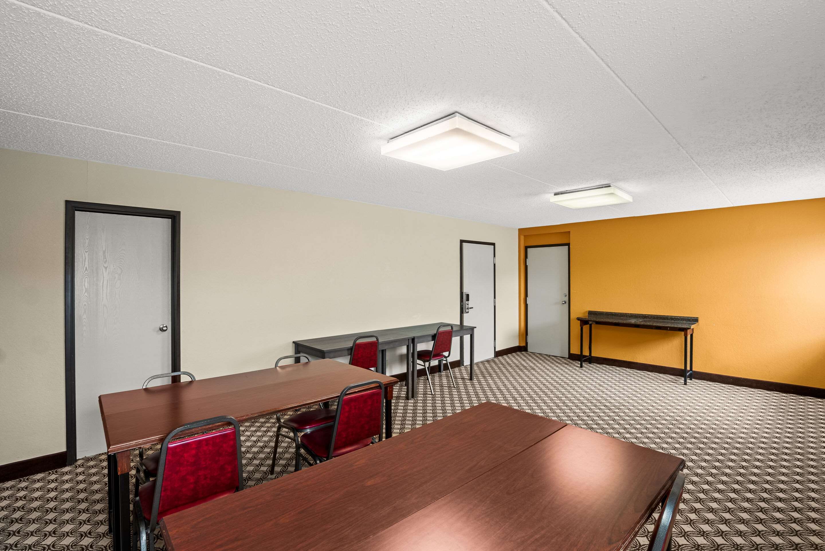 Meeting room | Quality Inn & Suites Columbia