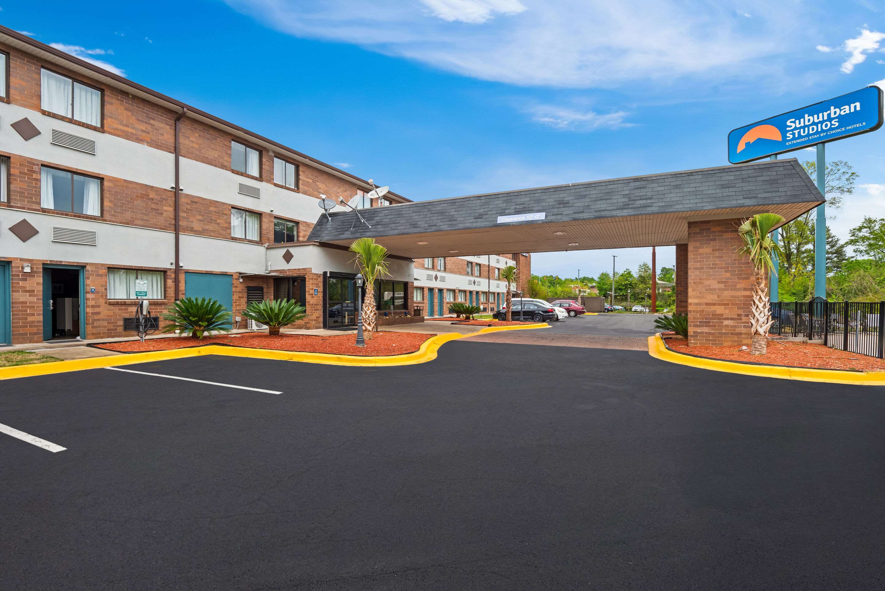 Hotel exterior | Quality Inn & Suites Columbia