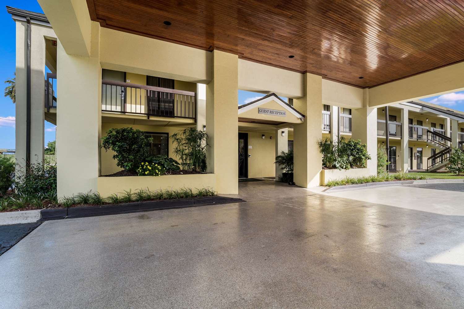 Quality Inn Coliseum North Charleston, SC See Discounts