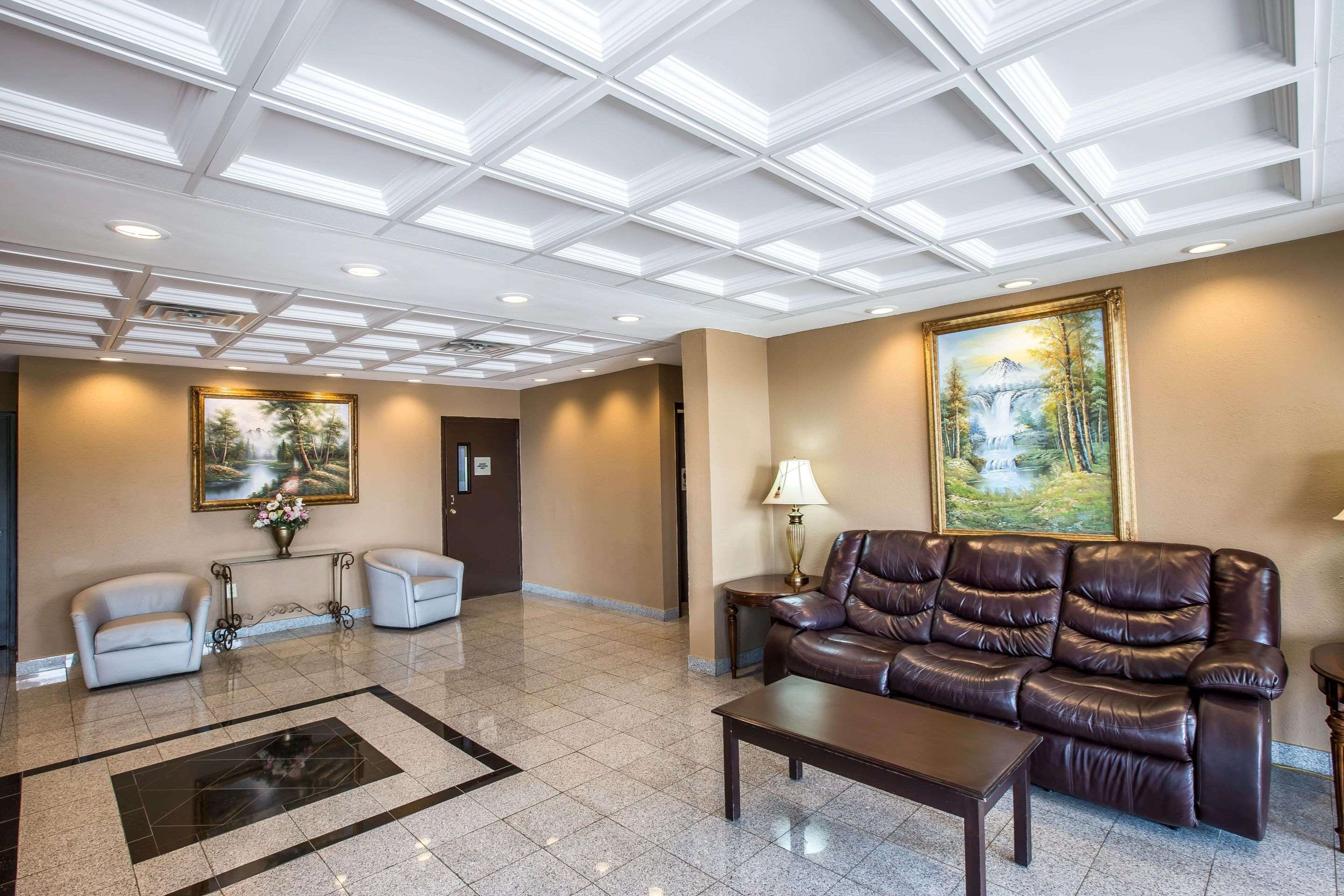 Lobby with sitting area