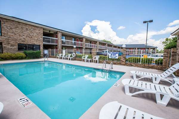 Pool - Rodeway Inn Expo Center Spartanburg - I-26, Exit 17