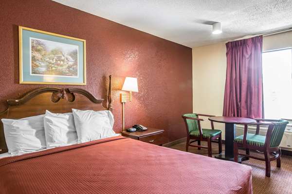  - Rodeway Inn Expo Center Spartanburg - I-26, Exit 17