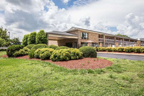 Exterior view - Rodeway Inn Expo Center Spartanburg - I-26, Exit 17