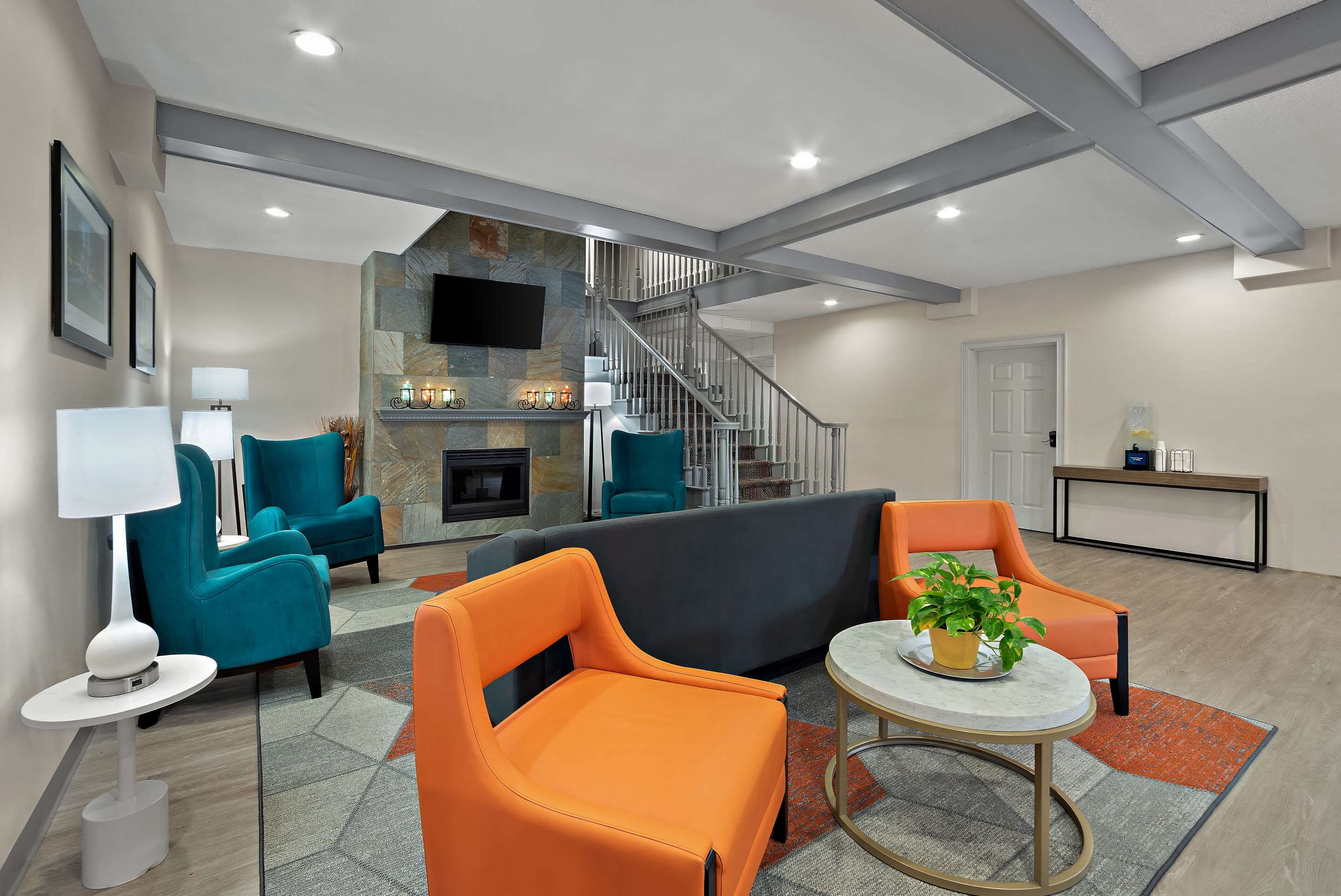 Hotel lobby | Comfort Inn & Suites Santee