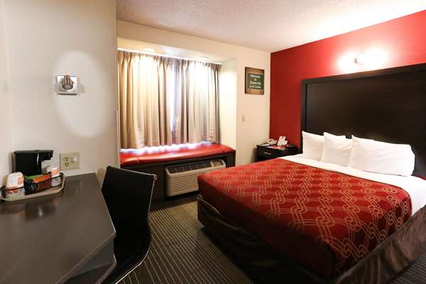  - Econo Lodge Inn & Suites Greenville - I-85, Exit 54