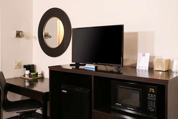  - Econo Lodge Inn & Suites Greenville - I-85, Exit 54