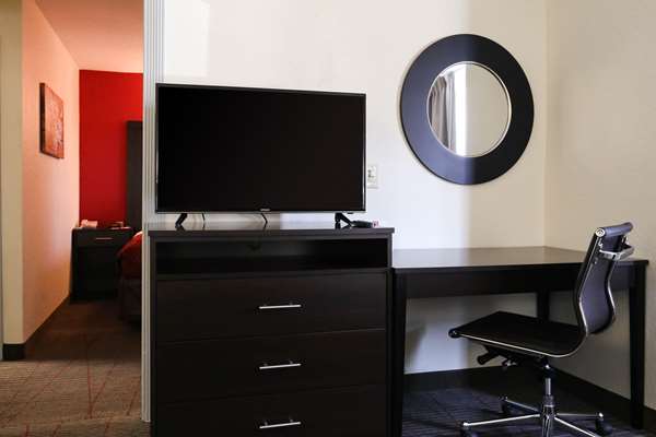 - Econo Lodge Inn & Suites Greenville - I-85, Exit 54