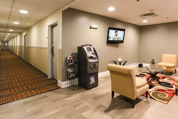  - Econo Lodge Inn & Suites Greenville - I-85, Exit 54